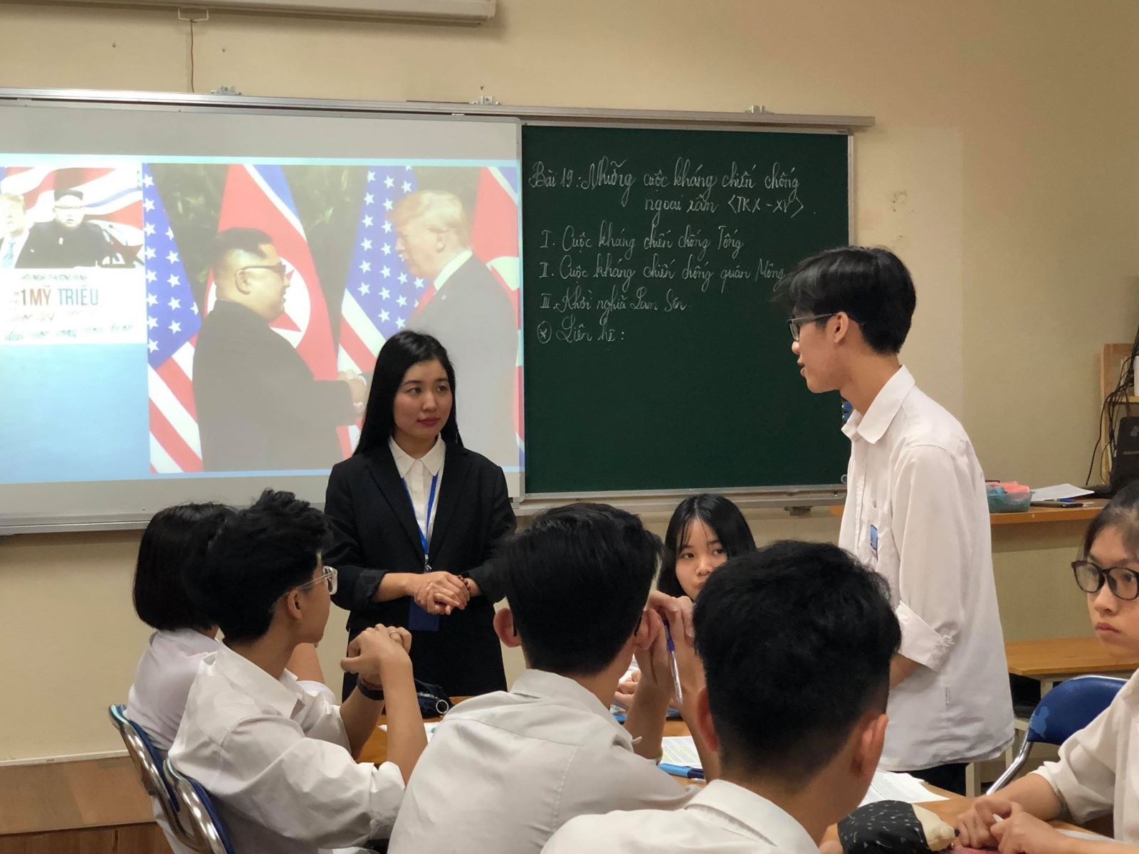 Hội nghị thượng đỉnh Mỹ - Triều tại Hà Nội trong suy nghĩ của học sinh