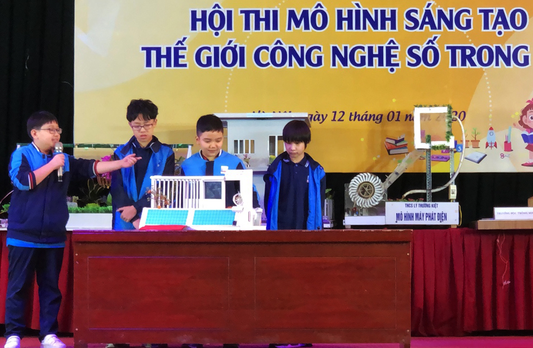 CỬA LỌC KHÔNG KHÍ NĂNG LƯỢNG MẶT TRỜI