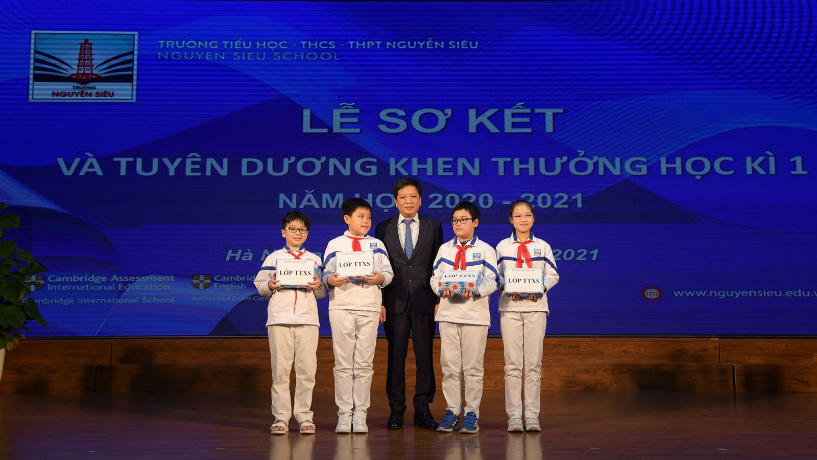 Cambridge Primary Checkpoint: học sinh Nguyễn Siêu vượt chuẩn thế giới