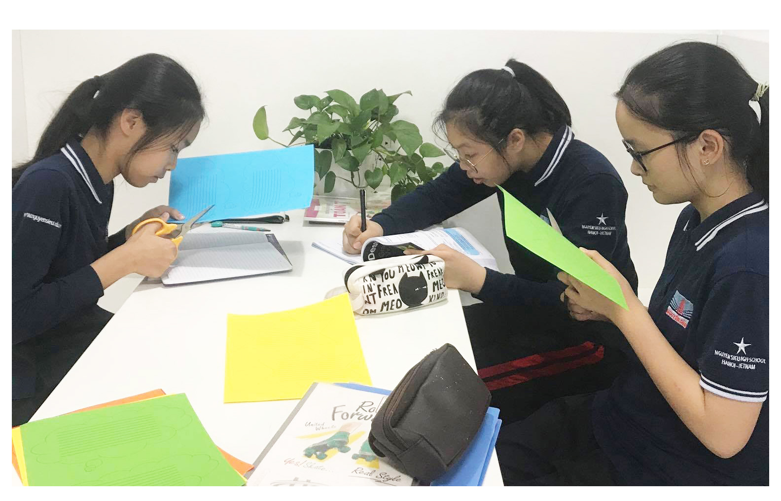 Mời các bạn học sinh tham gia trò chơi sáng tác truyện theo tranh