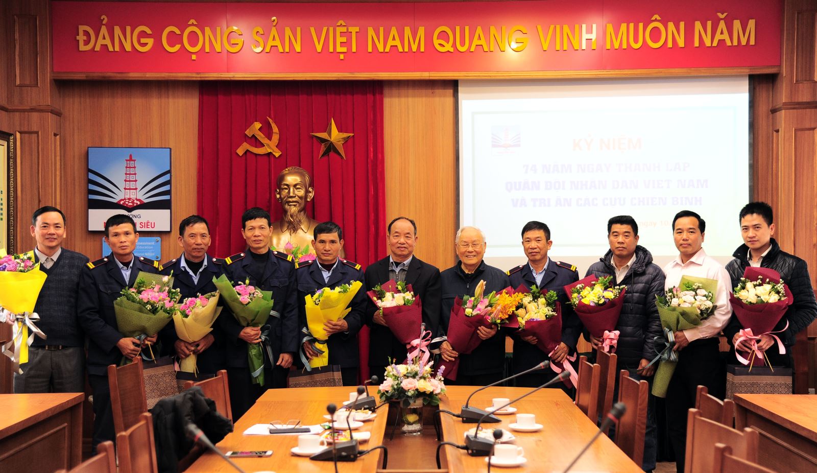 Tri ân các cựu chiến binh dưới mái trường Nguyễn Siêu