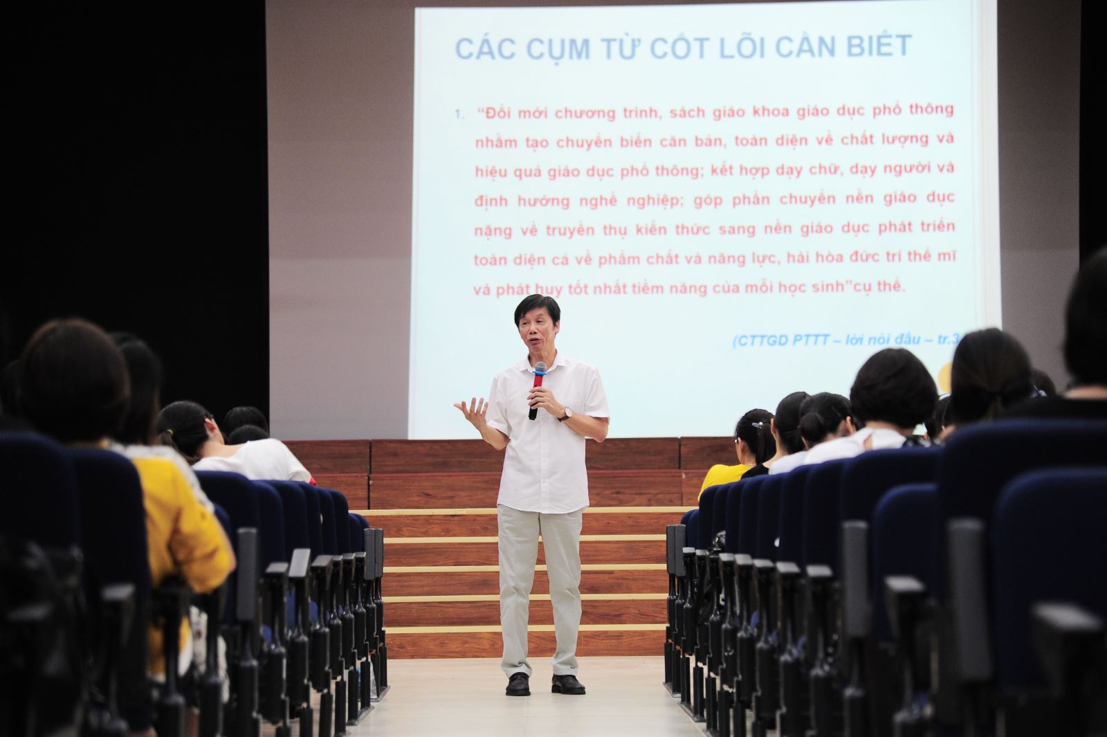 Quận Cầu Giấy tổ chức chuyên đề bồi dưỡng giáo viên tại trường Nguyễn Siêu