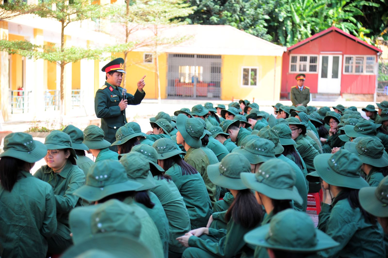 Một tuần tập làm người lính